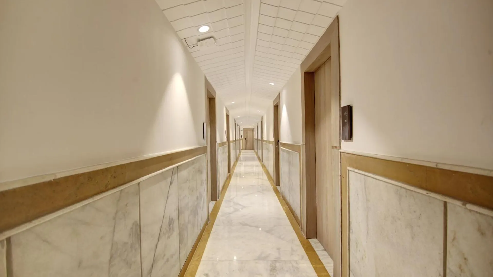 Hotel International Inn By Star Group - Near Delhi Airport New Delhi