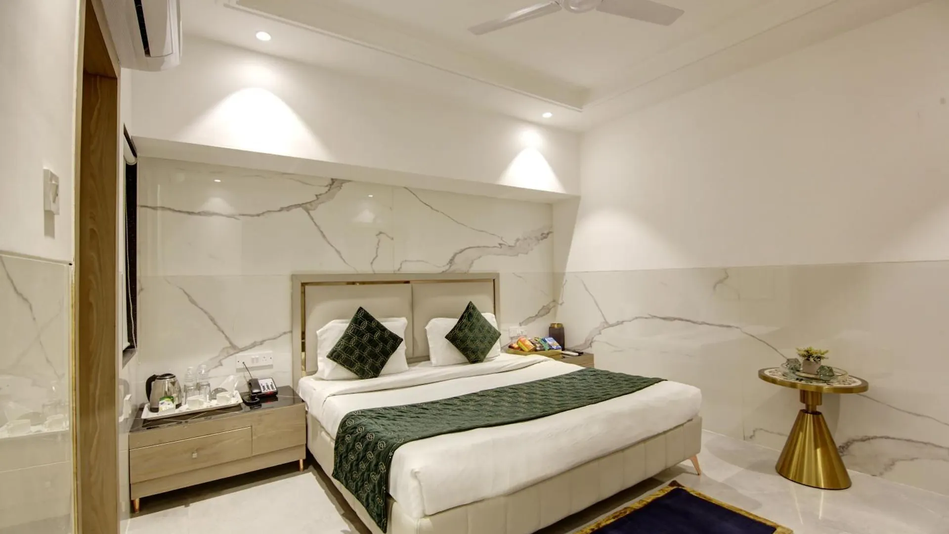 Hotel International Inn By Star Group - Near Delhi Airport New Delhi
