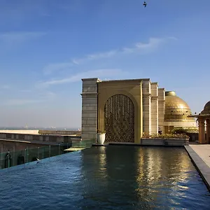ذه ليلا بالاس فندق