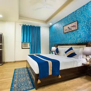 The Alpino Hotel New Delhi
