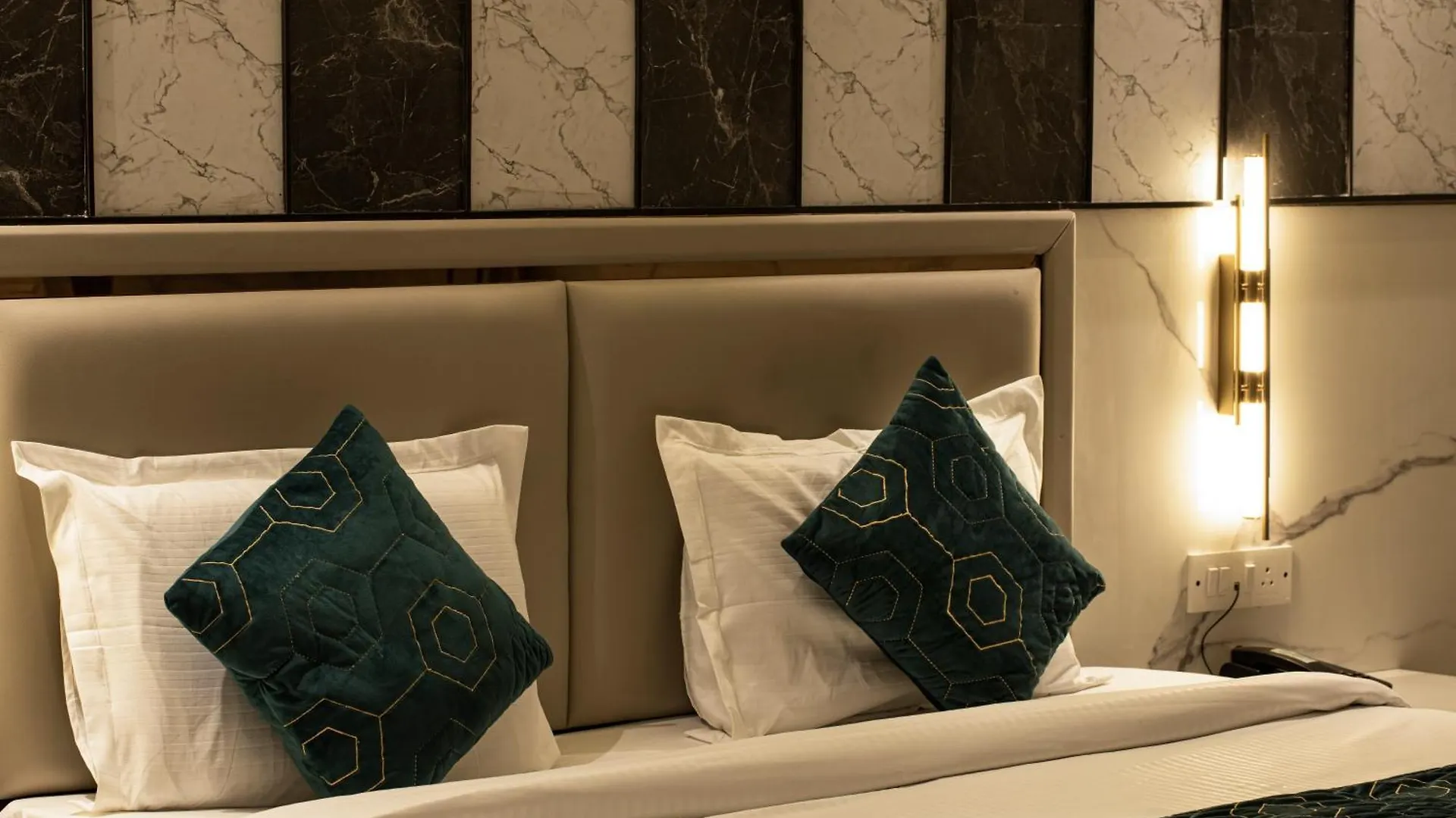 Hotel International Inn By Star Group - Near Delhi Airport New Delhi